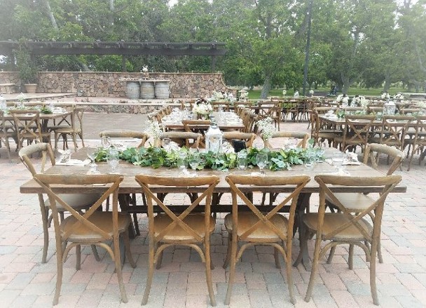 Wedding Farm Table Centerpiece at Walnut Grove, Moorpark California 